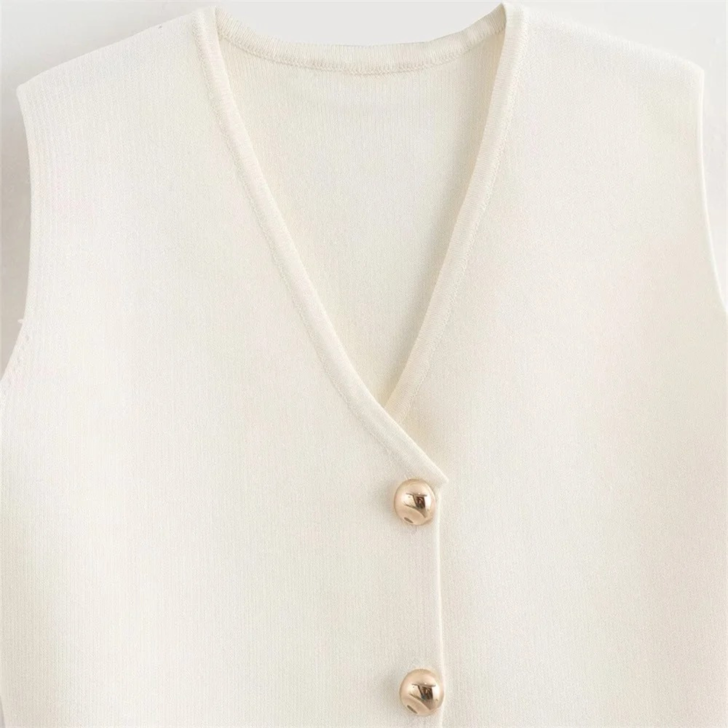 Luna | Cropped Knit Sleeveless Vest with Buttons